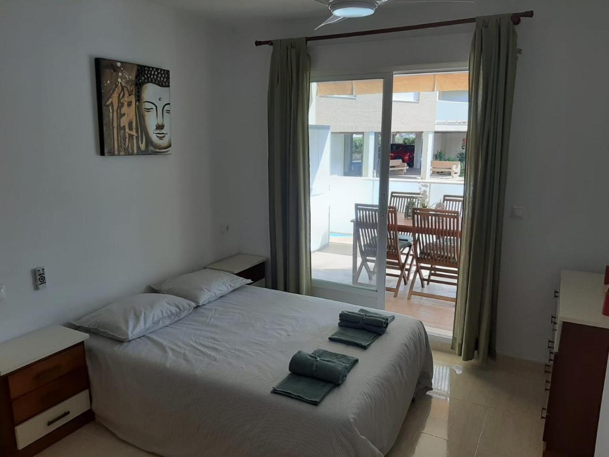 Two Bed Two Bathrooms Ground Floor With Pool View Appartement